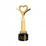 Love Heart Shape Gold Plated Metal Trophy With Base with Logo