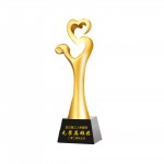 Custom Golden Resin Trophy Love Heart Shape Award with Logo