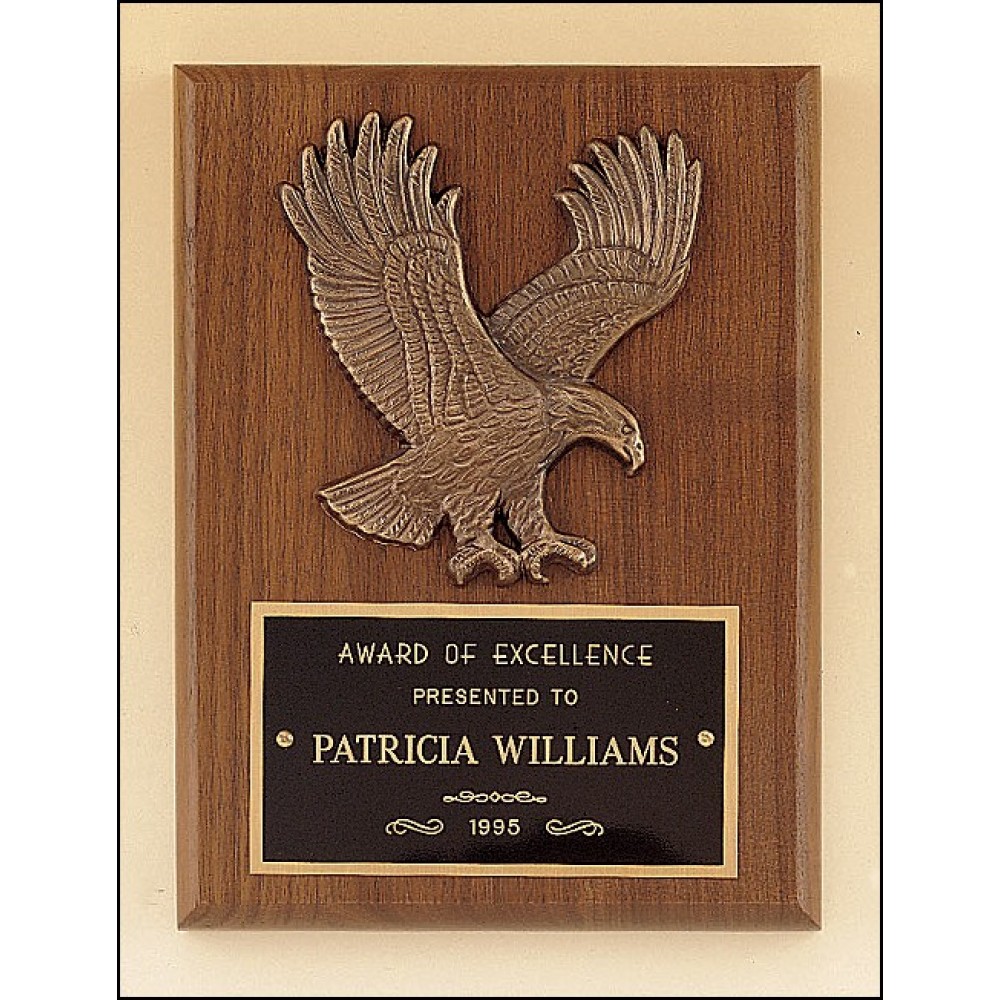 Personalized American Walnut Plaque w/Sculptured Relief Eagle Casting (6"x 8")