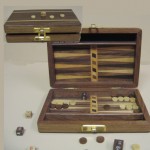 Customized Inlaid Teakwood Travel Backgammon / SCREEN