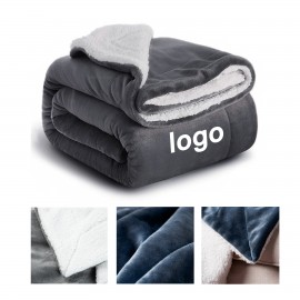 Comfort-covered Blankets with Logo