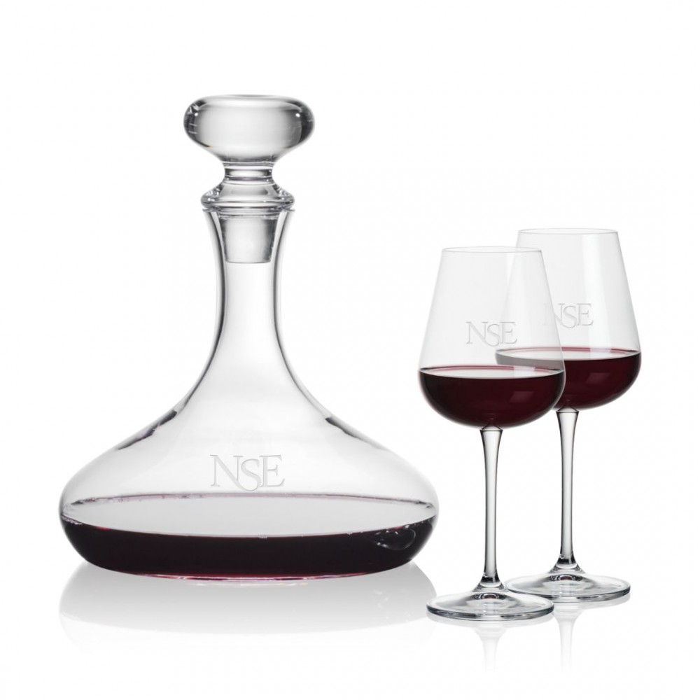 Personalized Stratford Decanter & 2 Breckland Wine Personalized Stratford Decanter & 2 Breckland Wine
