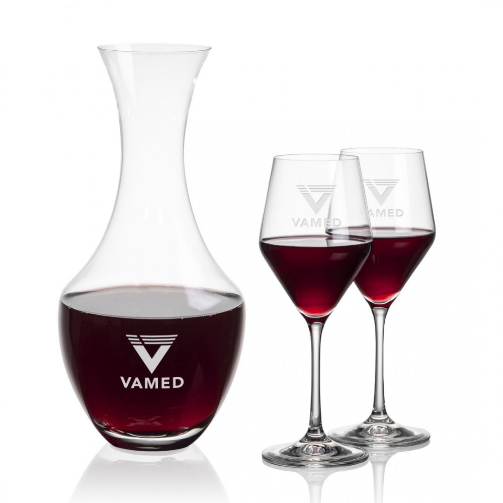 Personalized Oldham Carafe & Bengston Wine Personalized Oldham Carafe & Bengston Wine