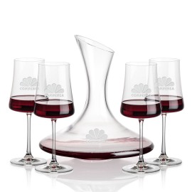 Personalized Madagascar Carafe & 4 Dakota Wine