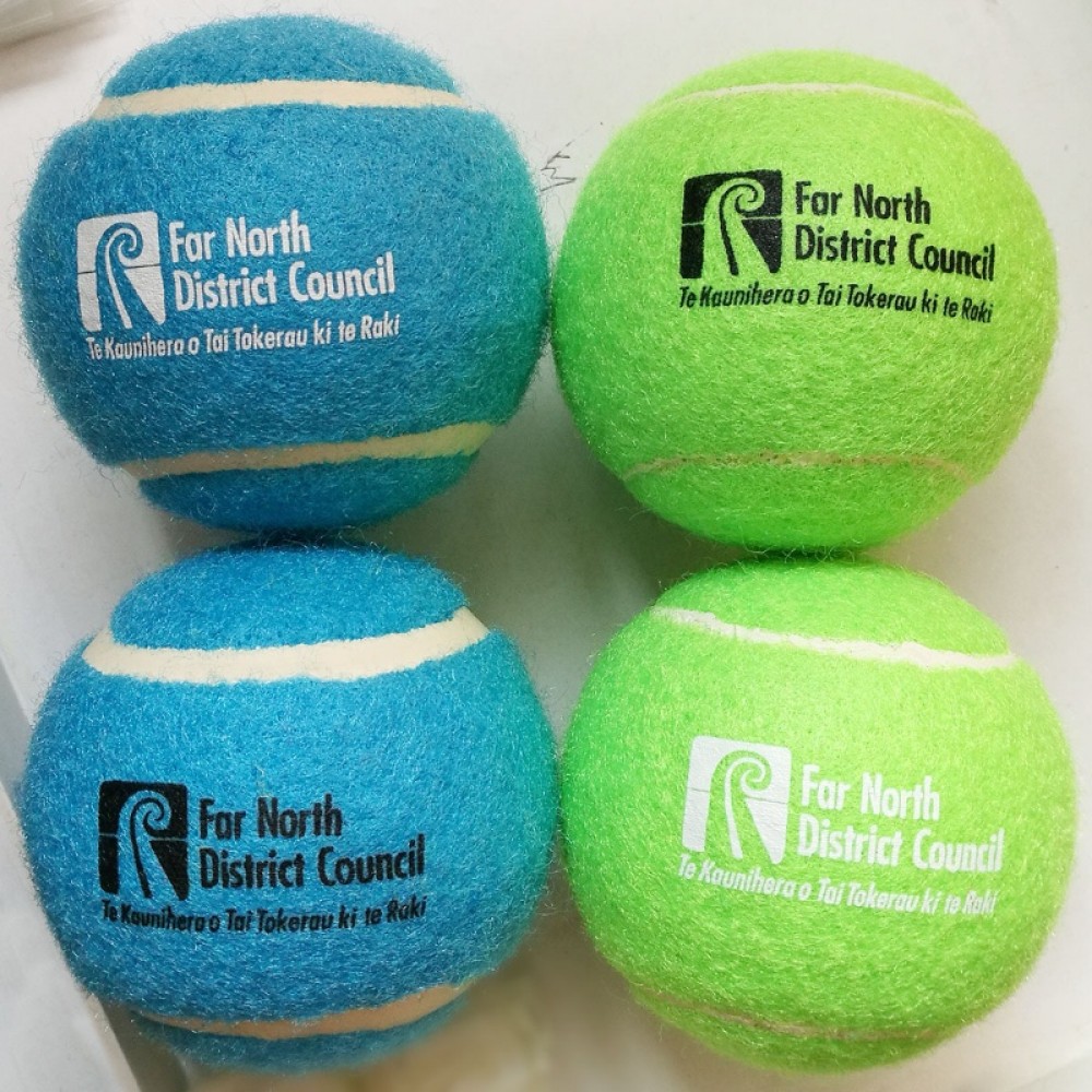 2 1/2" Beginner Training Tennis Ball MOQ100PCS with Logo 2 1/2" Beginner Training Tennis Ball MOQ100PCS with Logo