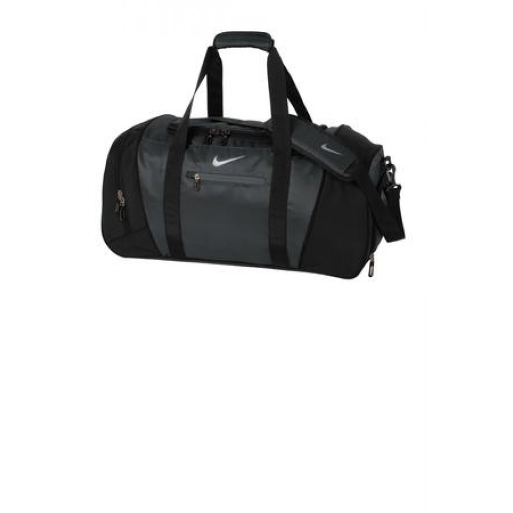 Logo Printed Nike Golf Medium Duffel Bag Logo Printed Nike Golf Medium Duffel Bag
